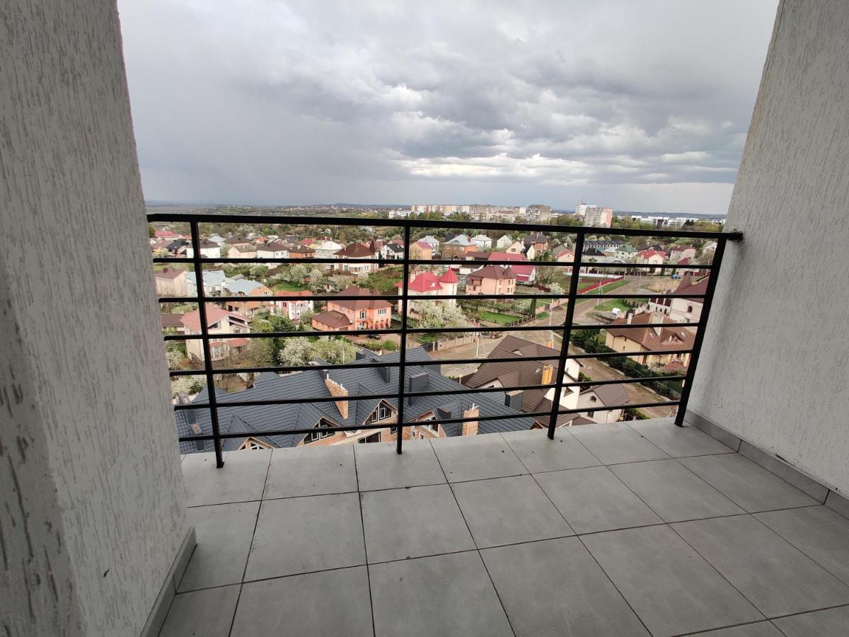 Oazis Apartments Chernivtsi Exterior foto