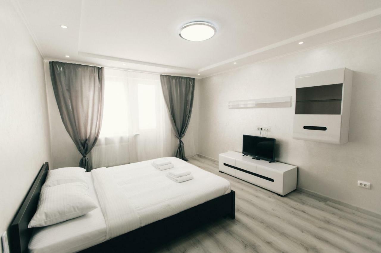 Oazis Apartments Chernivtsi Exterior foto